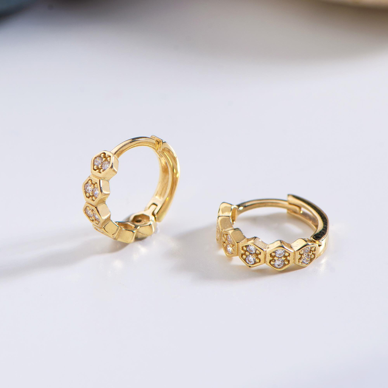 14 Ayar Altın Taşlı Petek Halka Küpe