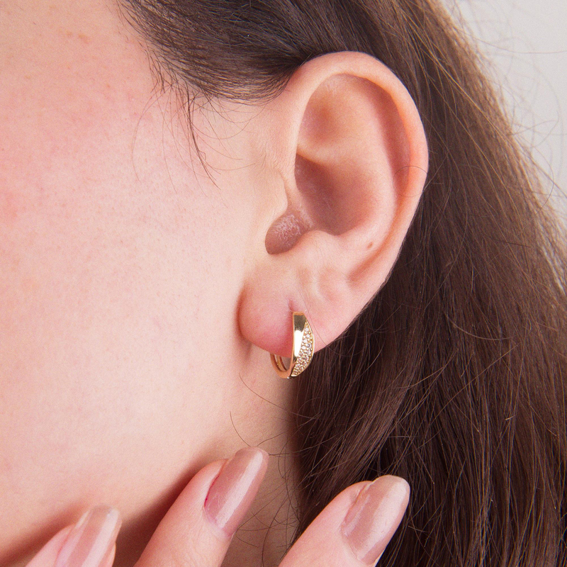 14 Ayar Taşlı Halka Altın Küpe