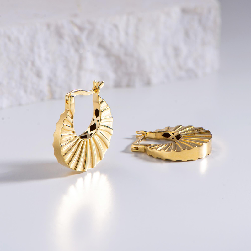 14 Ayar İtalyan İstiridye Altın Küpe