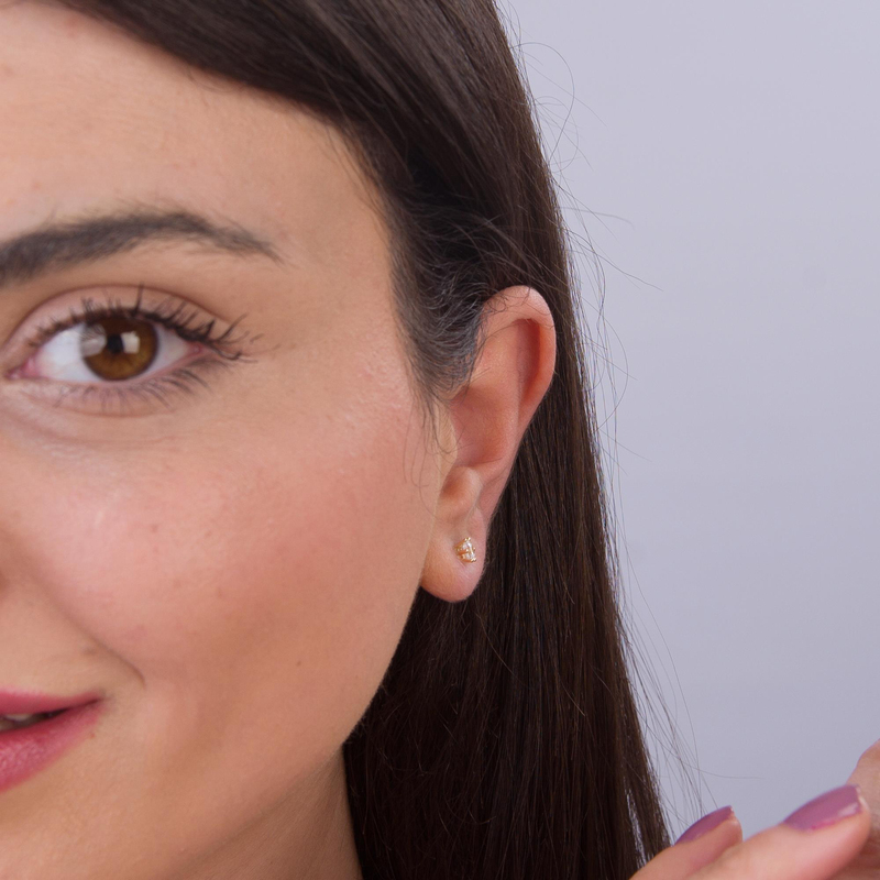 14 Ayar Tektaş Altın 5 mm Küpe