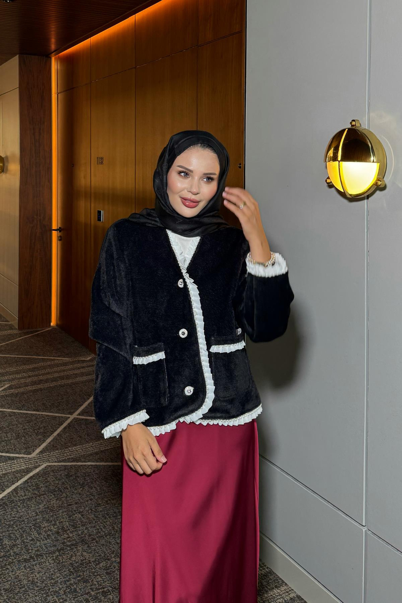 İNCİ ŞERİT DETAYLI LADY KÜRK CEKET SİYAH
