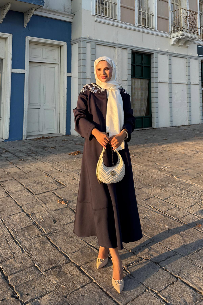 Yakası Taş İşlemeli Etekli Mina Scuba Takım Lacivert