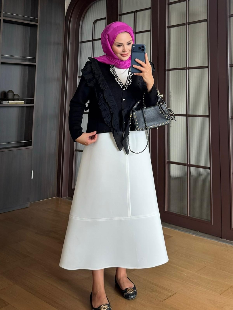 Taş Detaylı Triko Hırka Siyah