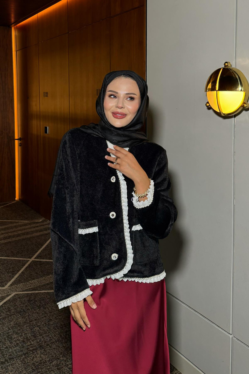 İNCİ ŞERİT DETAYLI LADY KÜRK CEKET SİYAH