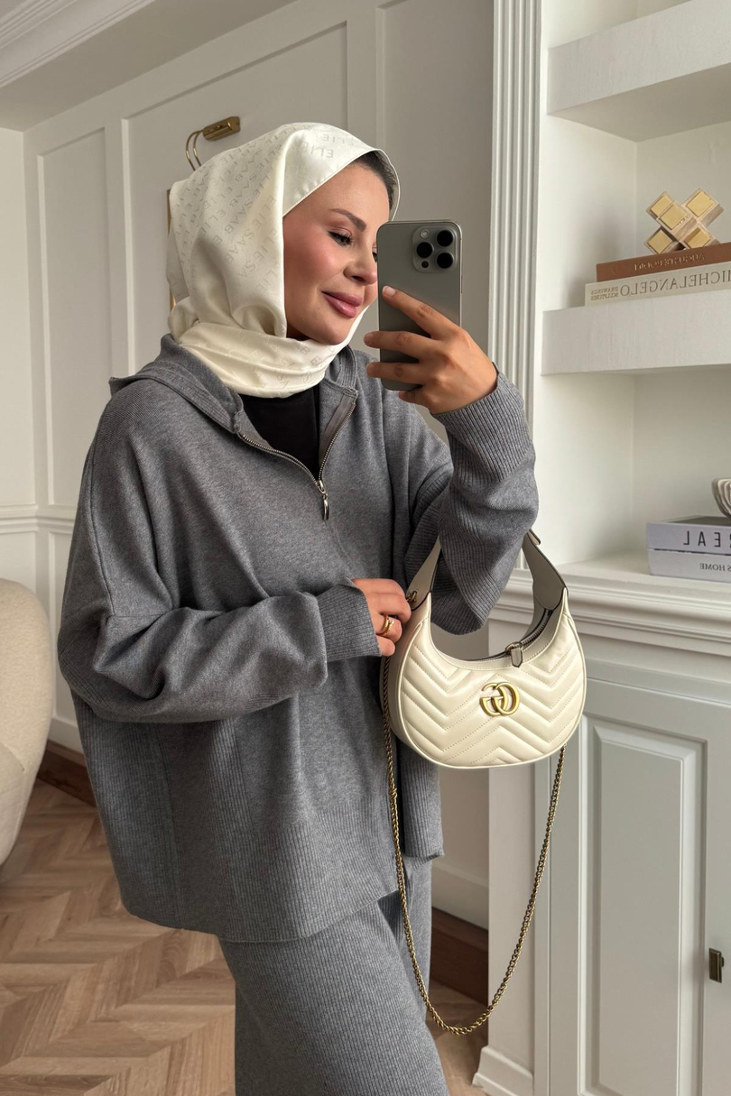 KAPÜŞON DETAYLI IVY PANTOLONLU  TRİKO TAKIM GRİ