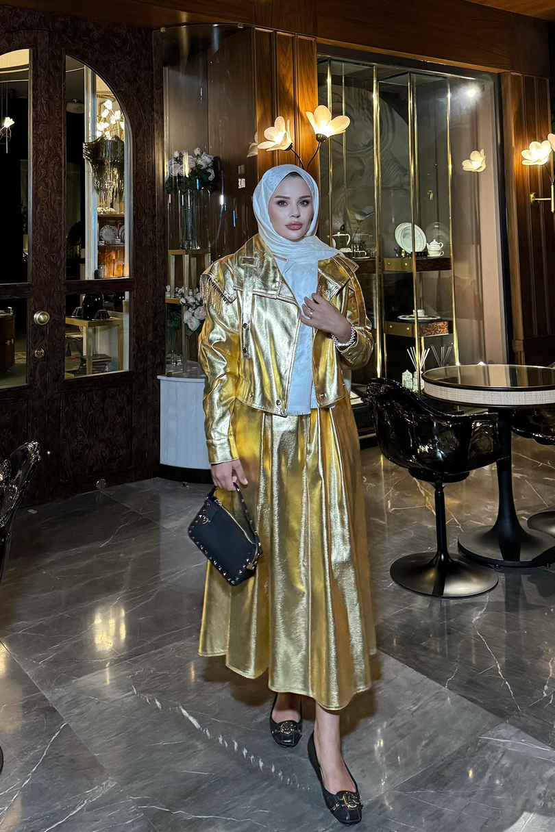 Omzu Taş Detaylı Metalik Azalea  Etekli Takım Gold