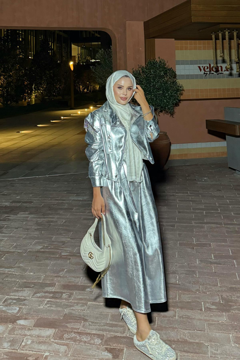 Omzu Taş Detaylı Metalik Azalea  Etekli Takım Gümüş