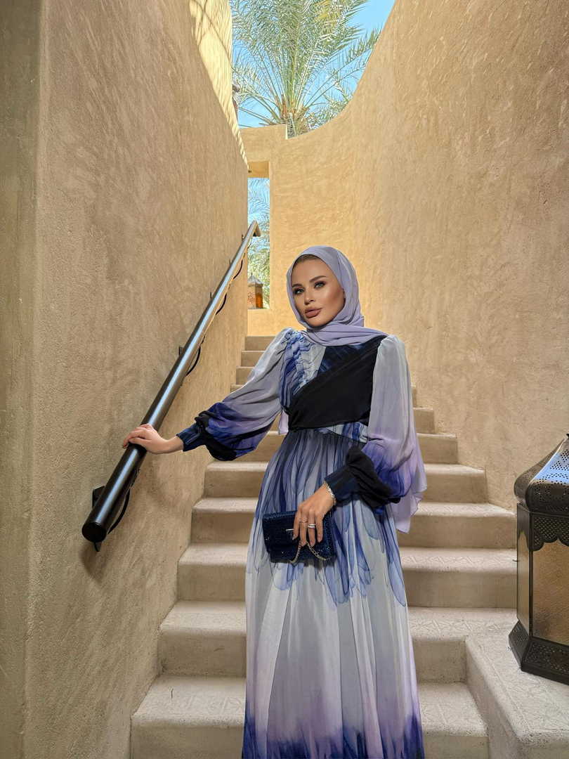 AZUR ELBİSE PARLAMENT