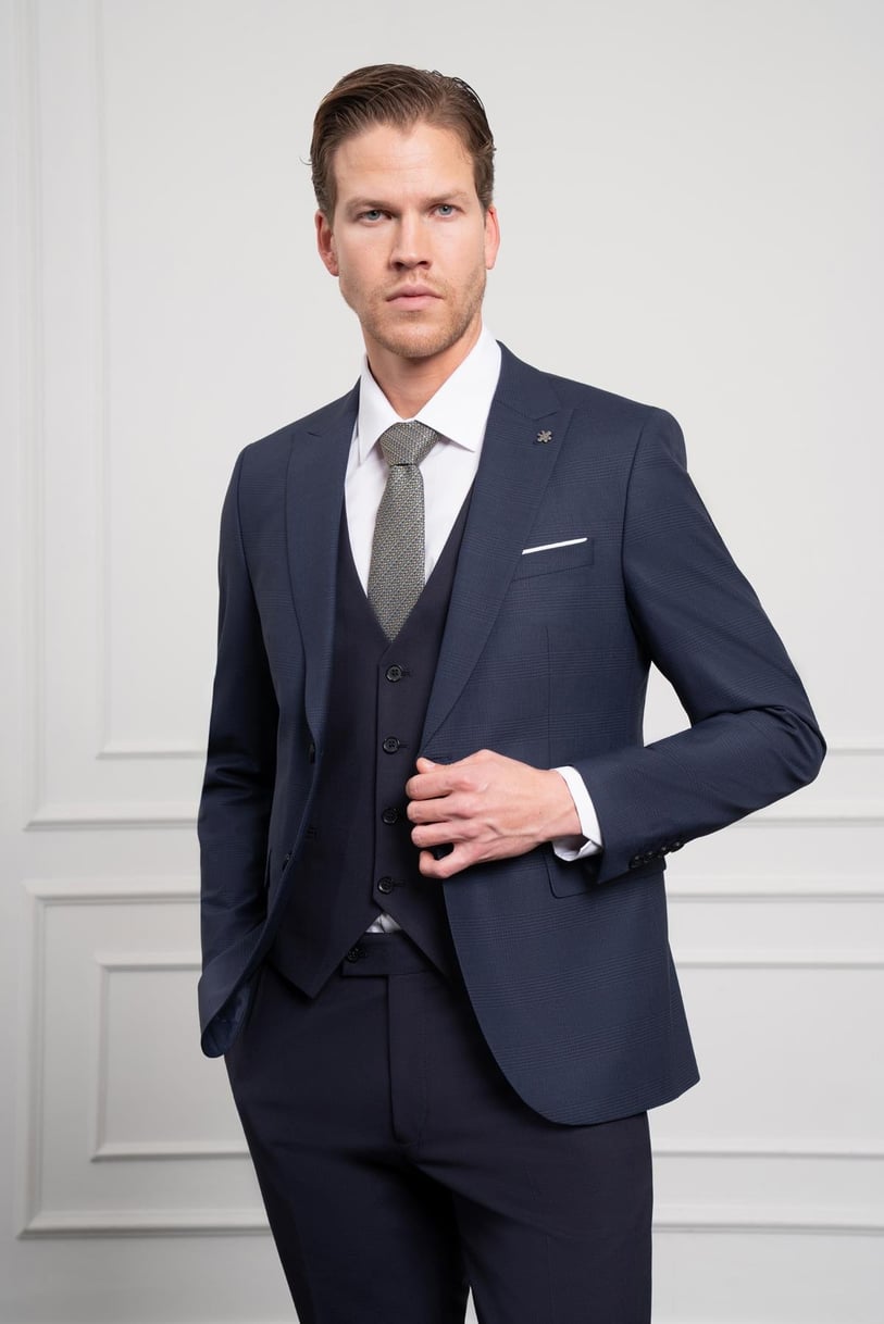 Morven Erkek Lacivert Trend Yelekli Kombinli Yünlü Slim Fit Sivri Yaka Takım Elbise