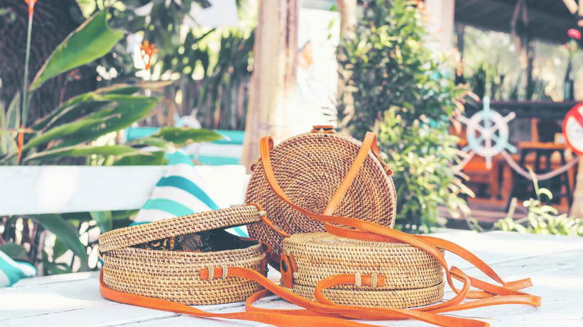 How to Style Crossbody Bags for Summer Outings
