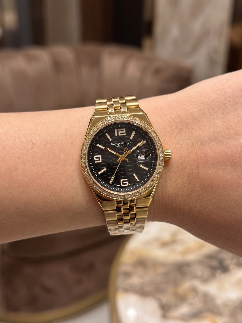David Guner San Diego 30 mm Kadın Kol Saati Siyah Kadran Gold Renk Çelik Kordon