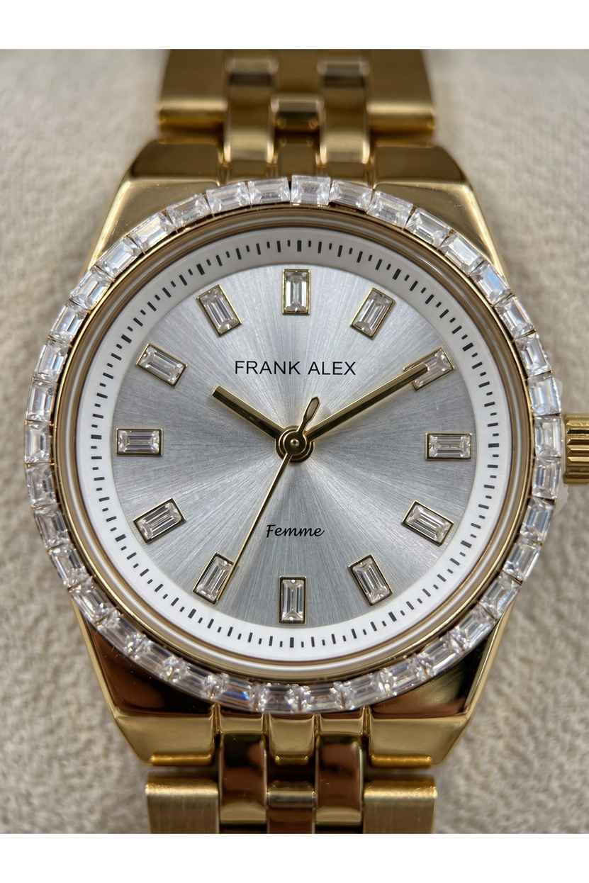 Femme 27 mm Gold Renk Taşlı Bezel Gümüş Kadran Küçük Kasa Kadın Saati