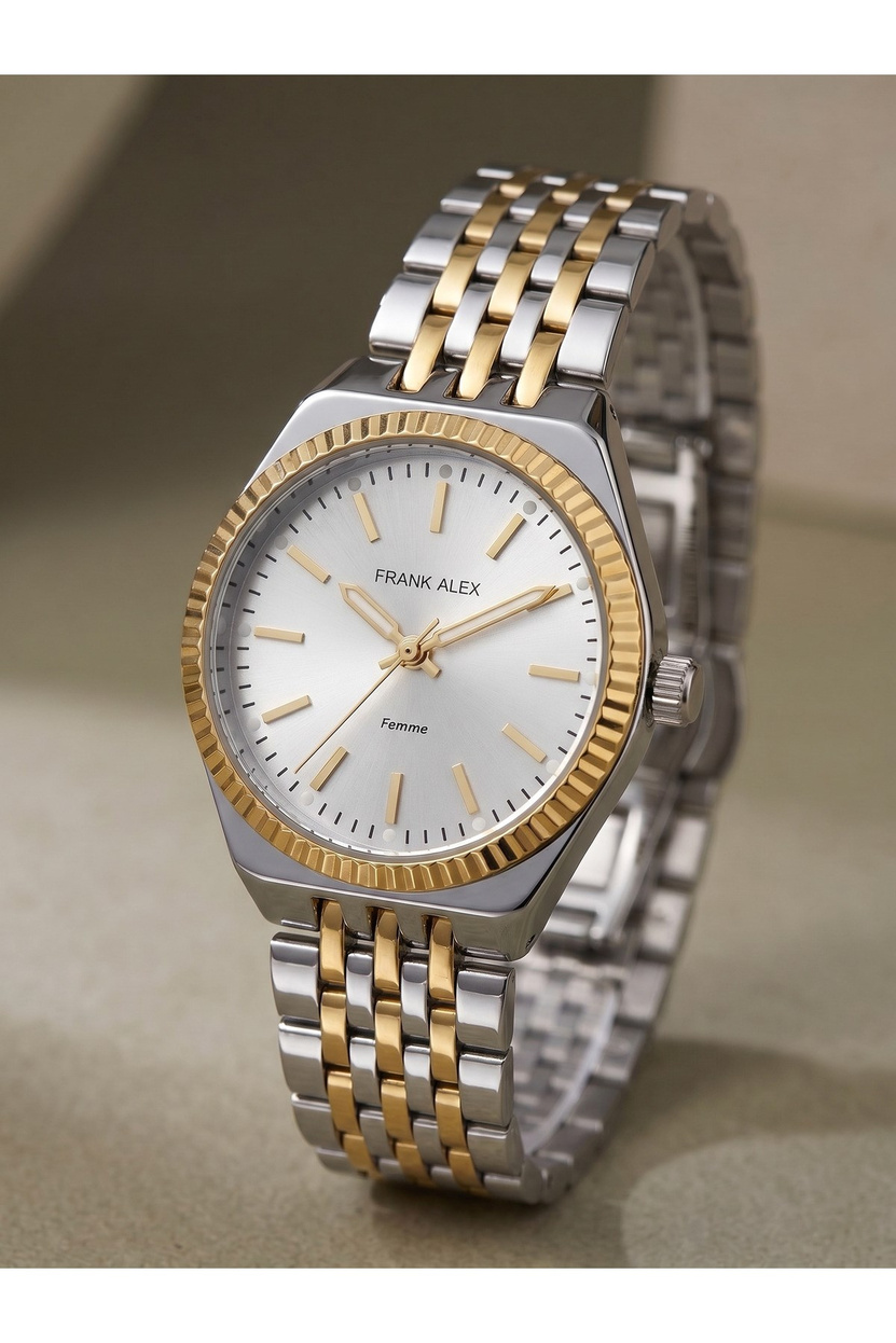 Femme 28 mm Küçük Kasa Gümüş Kadran Çift Renk Metal Kordon Kadın Saati