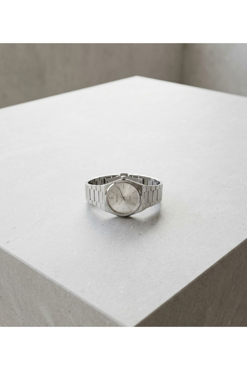 Milano Kadın Kol Saati 26 mm Gümüş Renk Çelik Kordon Gümüş Kadran Minimal Quartz