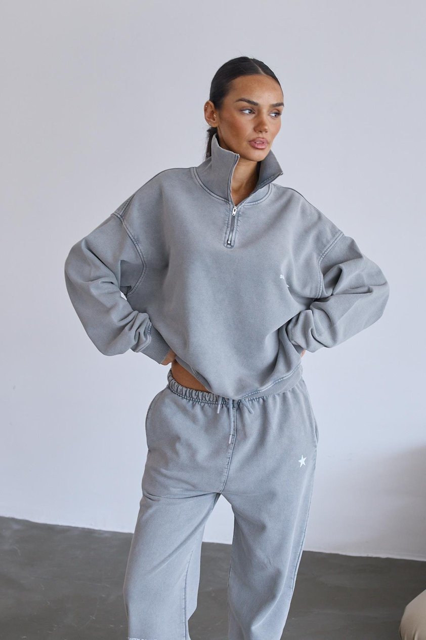 Gri Fermuarlı Sweatshirt Ve Sweatpants Takım
