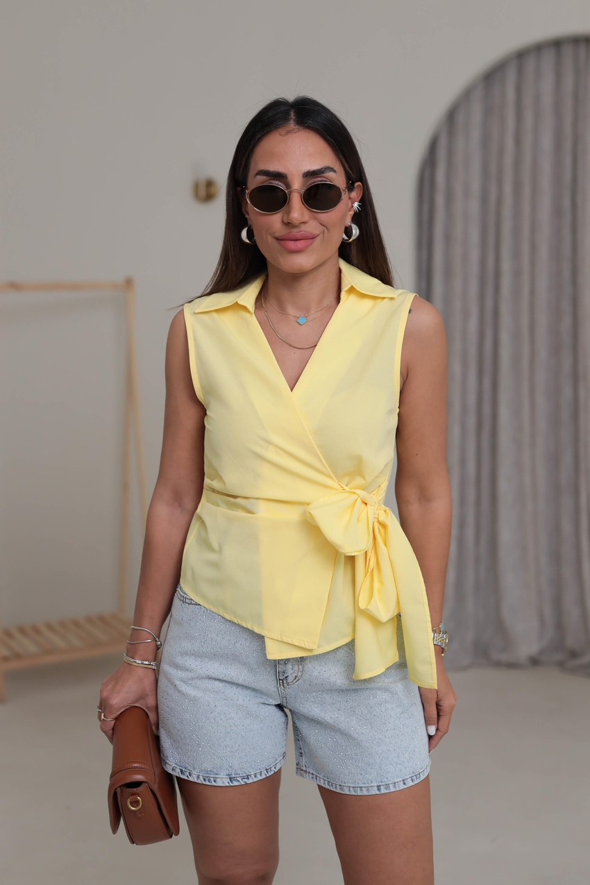 I}