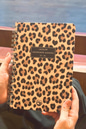 Akademik Ajanda Leopard + Kareli A5 Defter + Sticker Book + Klips + Kalem Kutu + Kalem + Kitap Ayracı + Takvim