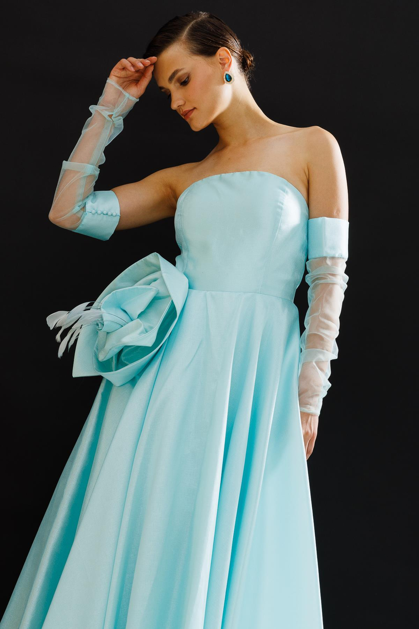 Gül Detaylı Eldivenli Mavi Abiye