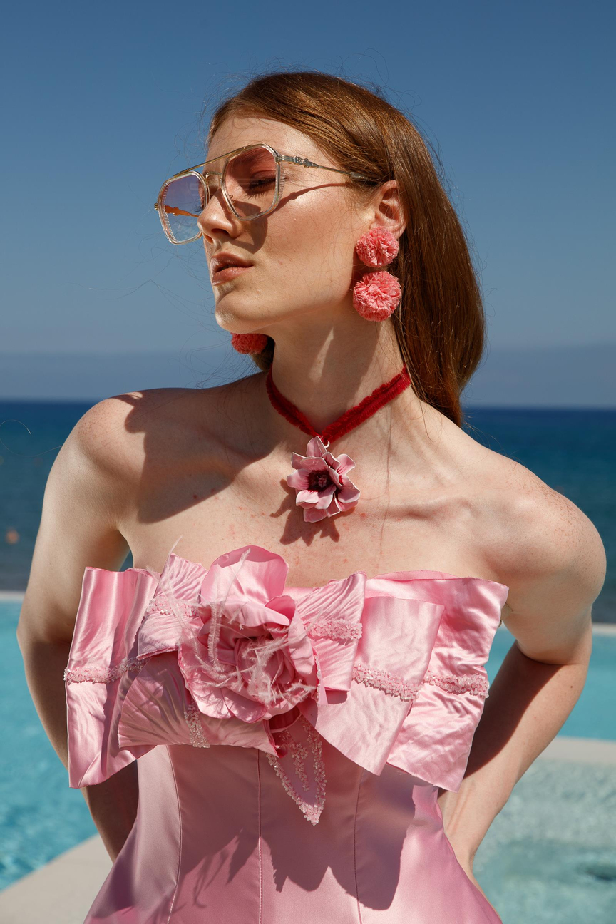 Yaka Gül Detaylı Saten Abiye Pembe