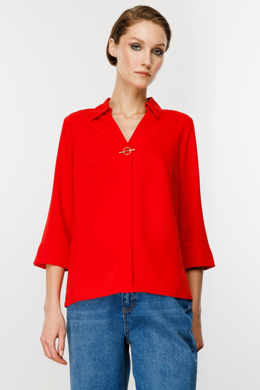 Accessory Detailed Blouse RED