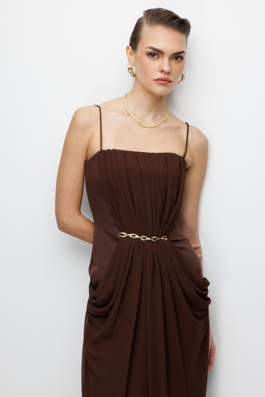 Bel Aksesuar Detaylı Drapeli Maxi Boy Elbise KAHVE