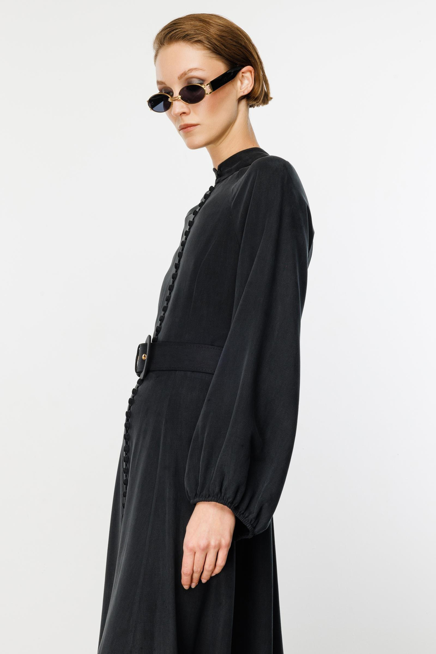 Birit Düğmeli Kemerli Elbise SİYAH