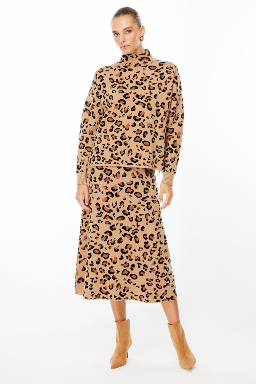 Leopar Desenli Dik Yaka Triko CAMEL