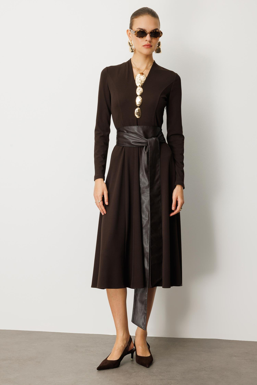 Deri Kuşaklı Örme Elbise KAHVE