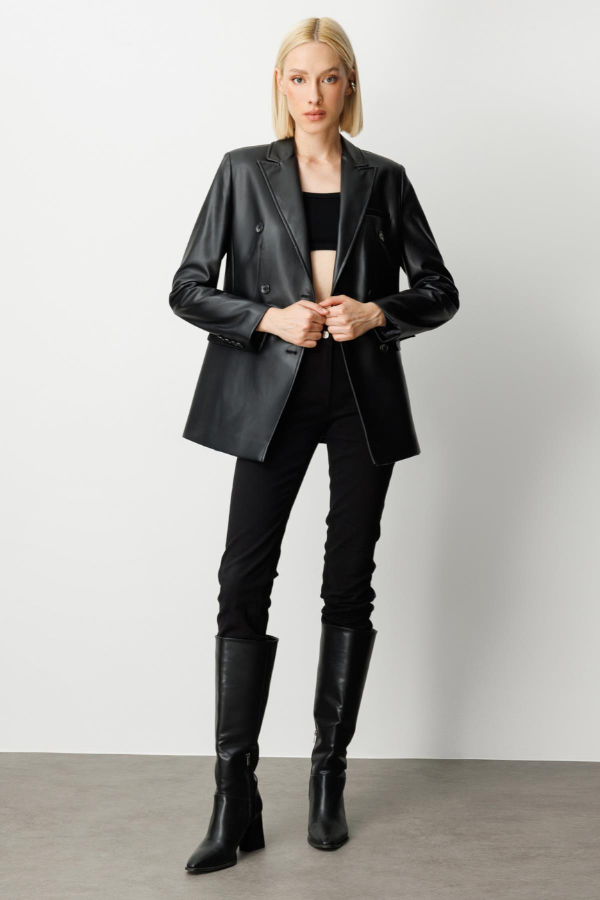 Kapak Cepli Deri Ceket SİYAH