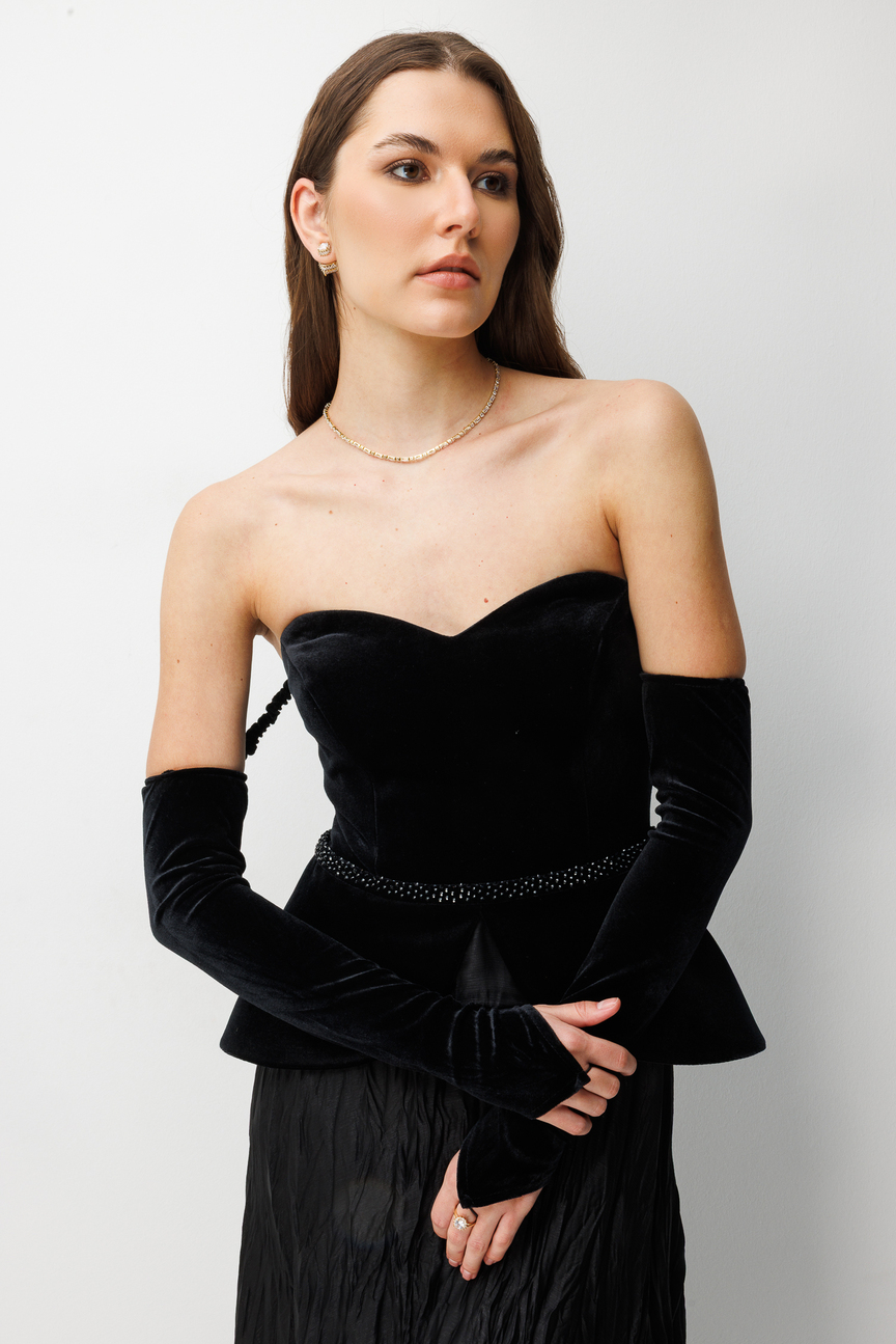 Straplez Peplum Detaylı ve Entegre Eldivenli Maxi  Abiye SİYAH