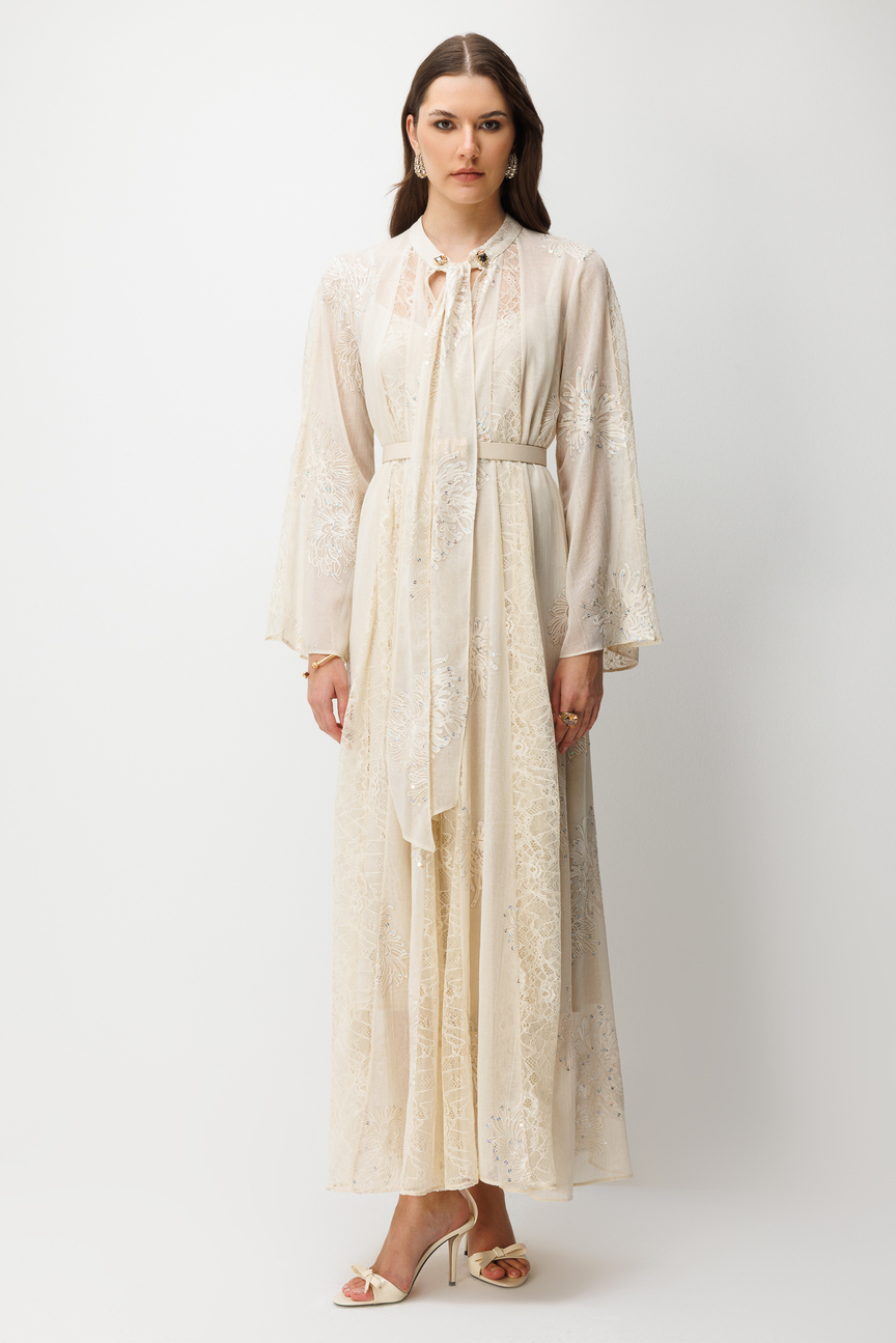 Yaka Şal Bağlama Detay Dantel Şeritli Maxi Boy Elbise EKRU