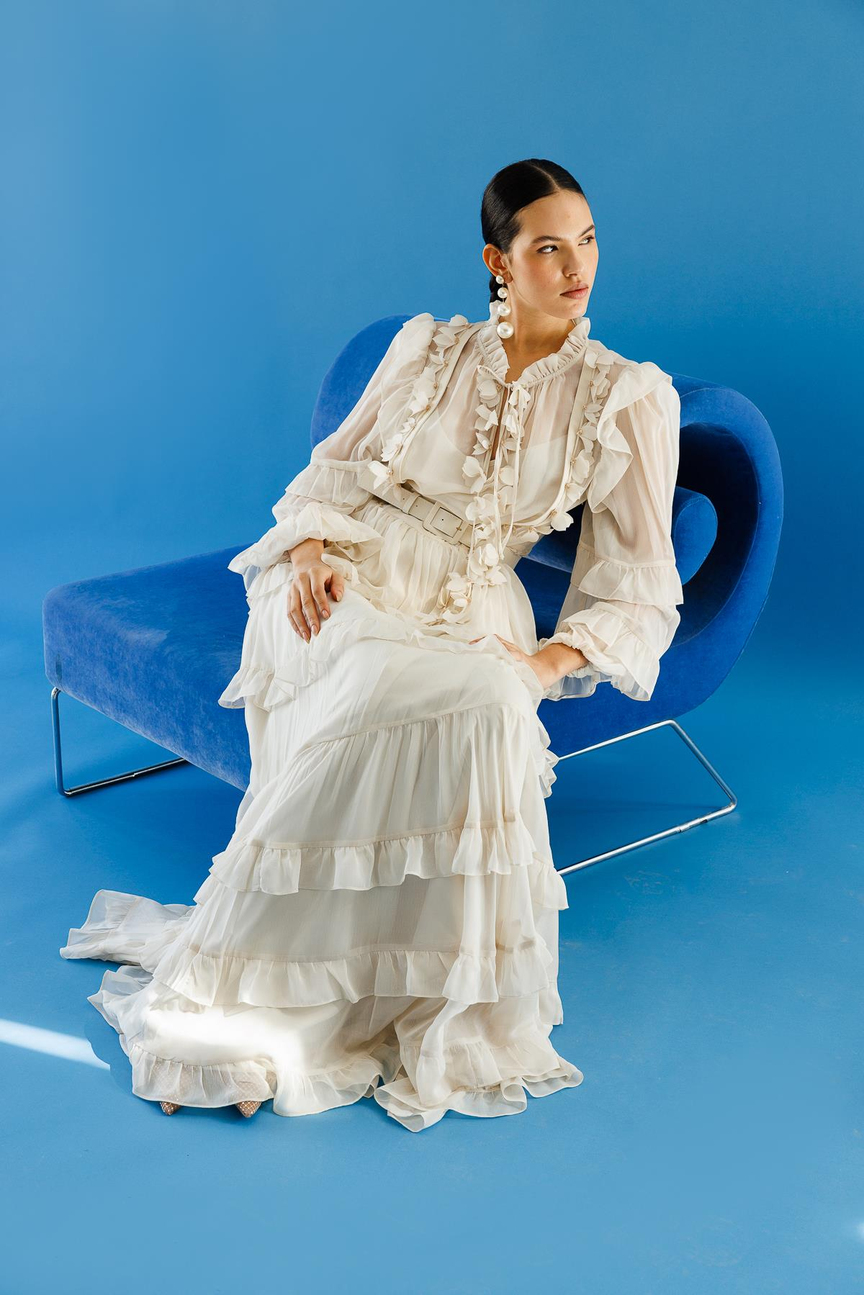 Yaka Volan Detaylı Maxi Boy Şifon Elbise EKRU