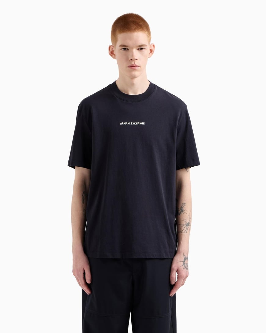 ARMANI EXCHANGE Armani Exchange Erkek Normal Kesim %100 Pamuklu Önü ve Arkası Logolu Yuvarlak Yaka Kısa Kollu Lacivert T-Shirt XM000588 AF12308-UB101