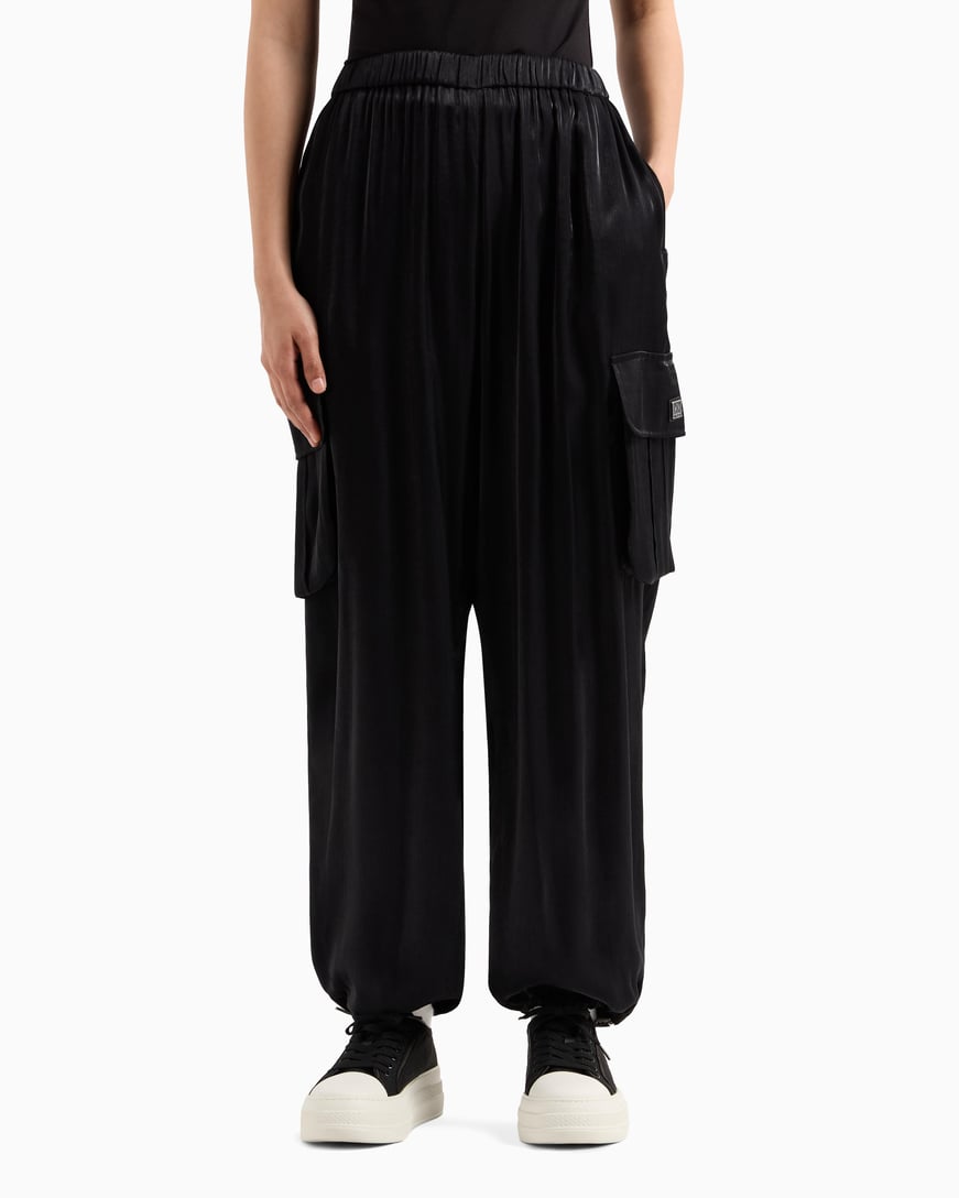 ARMANI EXCHANGE Armani Exchange Kadın Jogger Stil Bel Ve Paça Uçları Lastikli Yan Cep Siyah Pantolon XW000139 AF10839-UC001