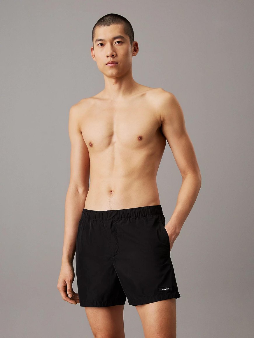 Calvin Klein Calvin Klein Erkek Bel İçten Calvin Yazı Lastikli Kısa Boy Cepli Siyah Şort KM0KM01112-BEH