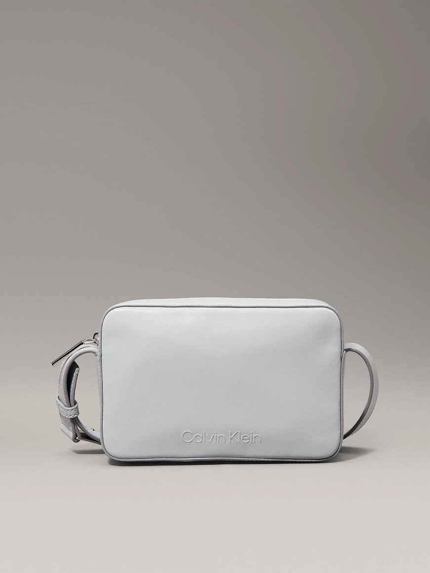 Calvin Klein Calvin Klein Kadın Ayarlanabilir Omuz Askılı Marka Logo Baskılı Deri Gri Omuz Çantası K60K612555-PDE