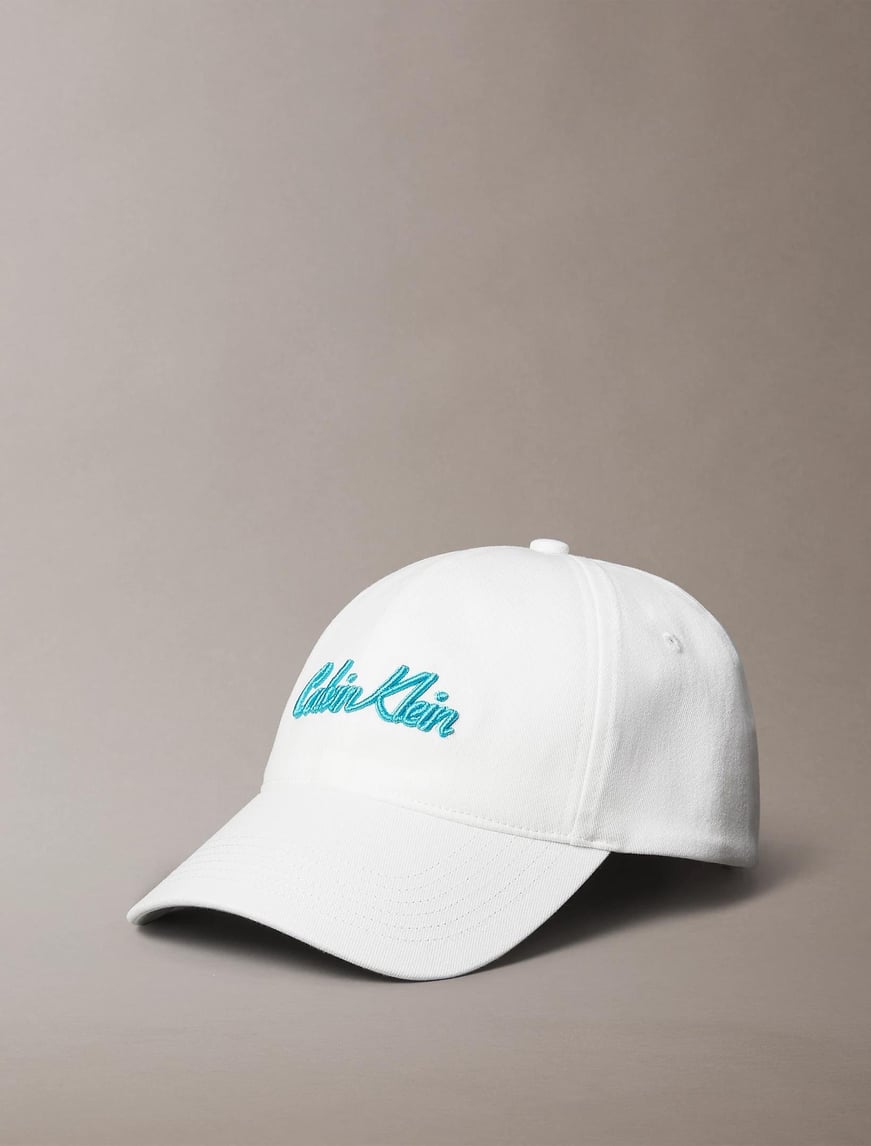 Calvin Klein Calvin Klein Kadın Nefes Alabilen Kumaş Logo Desenli Ayarlanabilir Metal Tokalı Beyaz Spor Şapka LV04K5044G-YAA