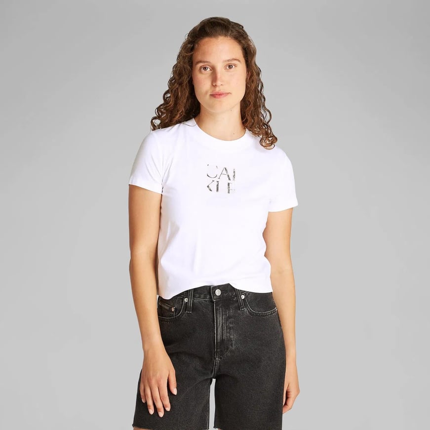Calvin Klein Calvin Klein Kadın Yuvarlak Yaka Slim Fit Marka Logolu Kısa Kollu Beyaz T-Shirt J20J225260-YAA