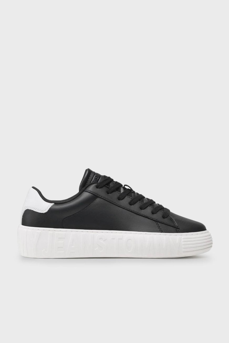 Tommy Hilfiger Tommy Hilfiger Erkek Marka Logolu Bağcıklı Kaydırmaz Tabanlı Günlük Siyah Sneaker EM0EM01159-BDS