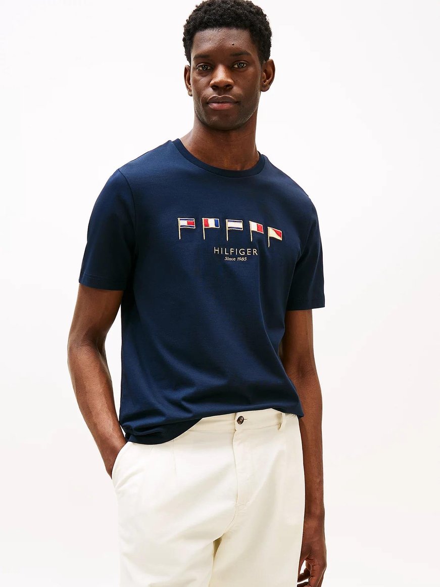 TOMMY HILFIGER Tommy Hilfiger Erkek Regular Fit Bayrak Logo İşlemeli Pamuklu Kısa Kollu Lacivert T-Shirt MW0MW38616-DW5
