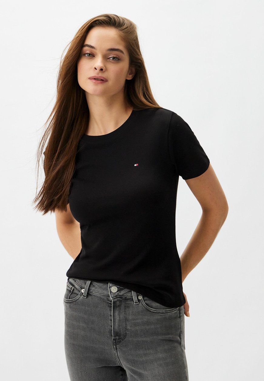 TOMMY HILFIGER Tommy Hilfiger Kadın %100 Pamuklu Logo Detaylı Bisiklet Yaka Kısa Kollu Lacivert1 T-Shirt WW0WW40587-ZGB