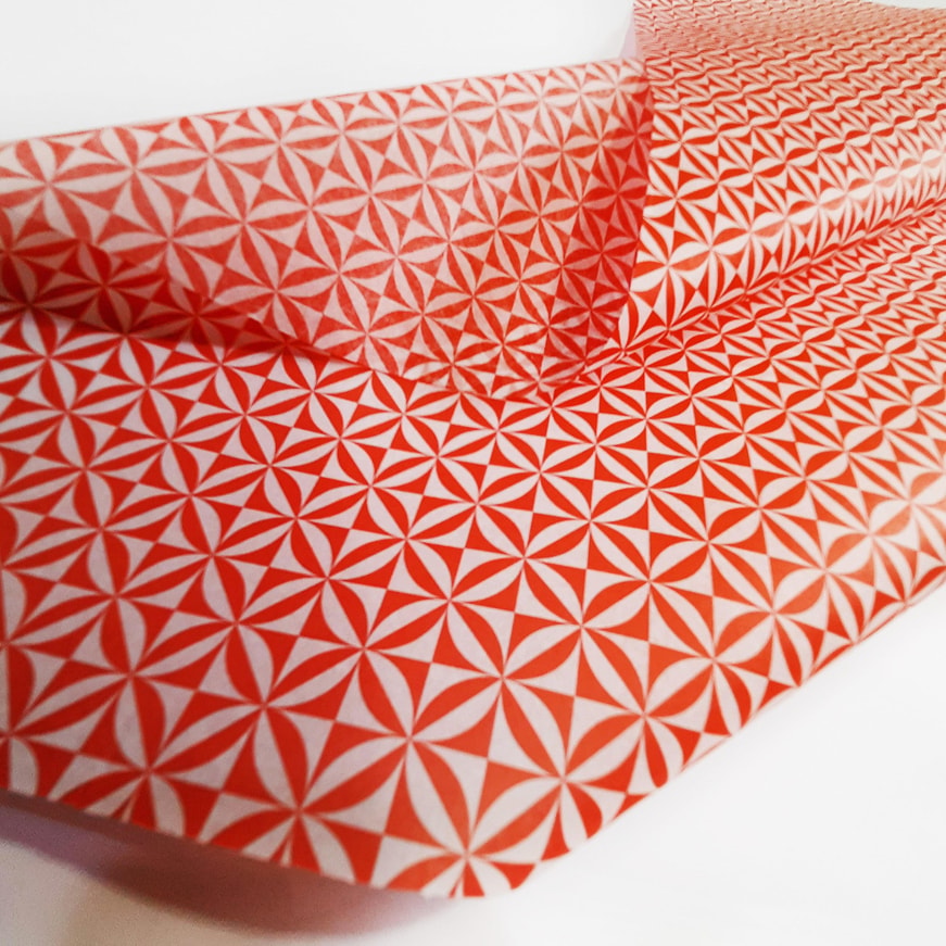 Red Dynamic Pelur Kağıdı