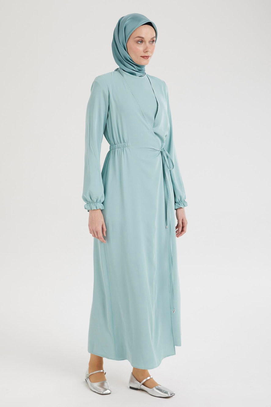 Kolları Lastikli V Yaka Detaylı Elbise-Mint  25YT944