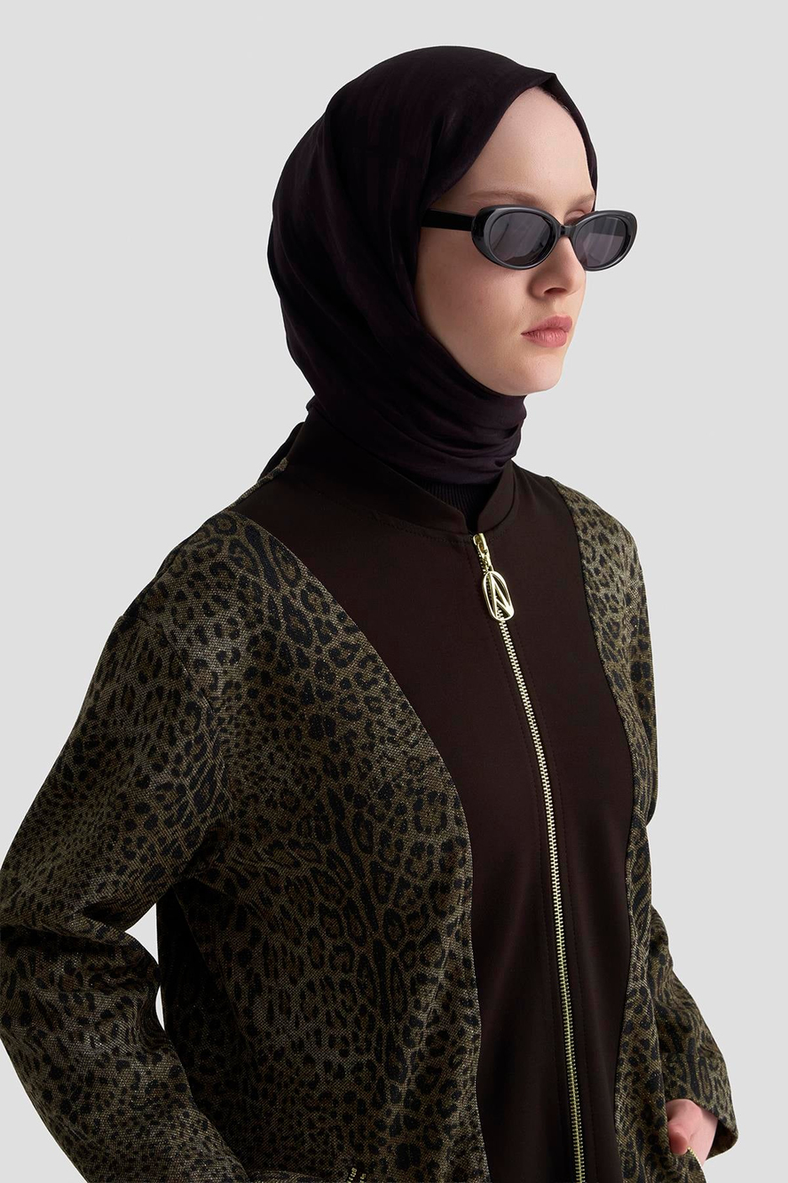 Simli Leopar Desenli Garnili Gold Fermuar Detaylı Pantolonlu İkili Takım Kahverengi 25KT674