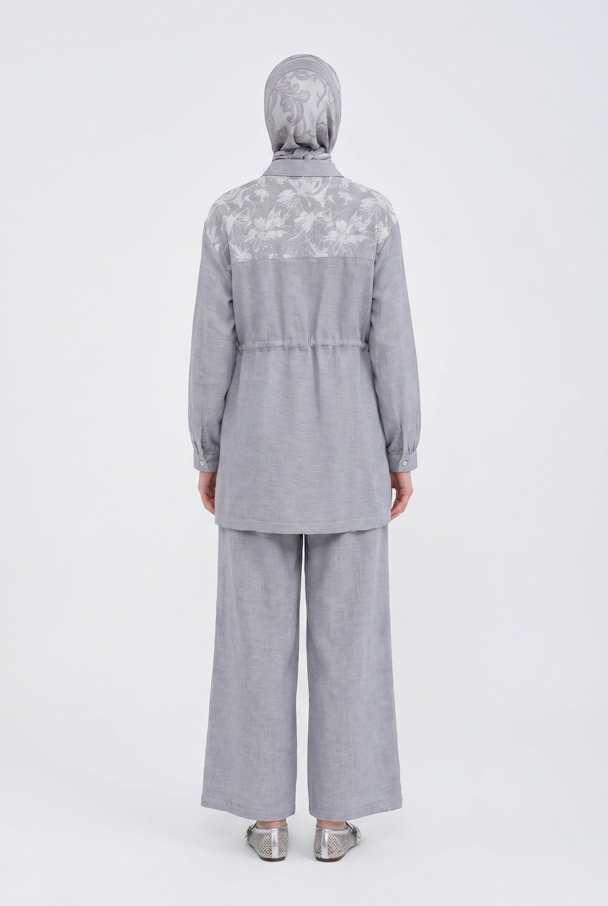Çiçek Desenli Beli Büzgülü Tunik ve Geniş Paça Pantolonlu Takım İndigo 26YT6156