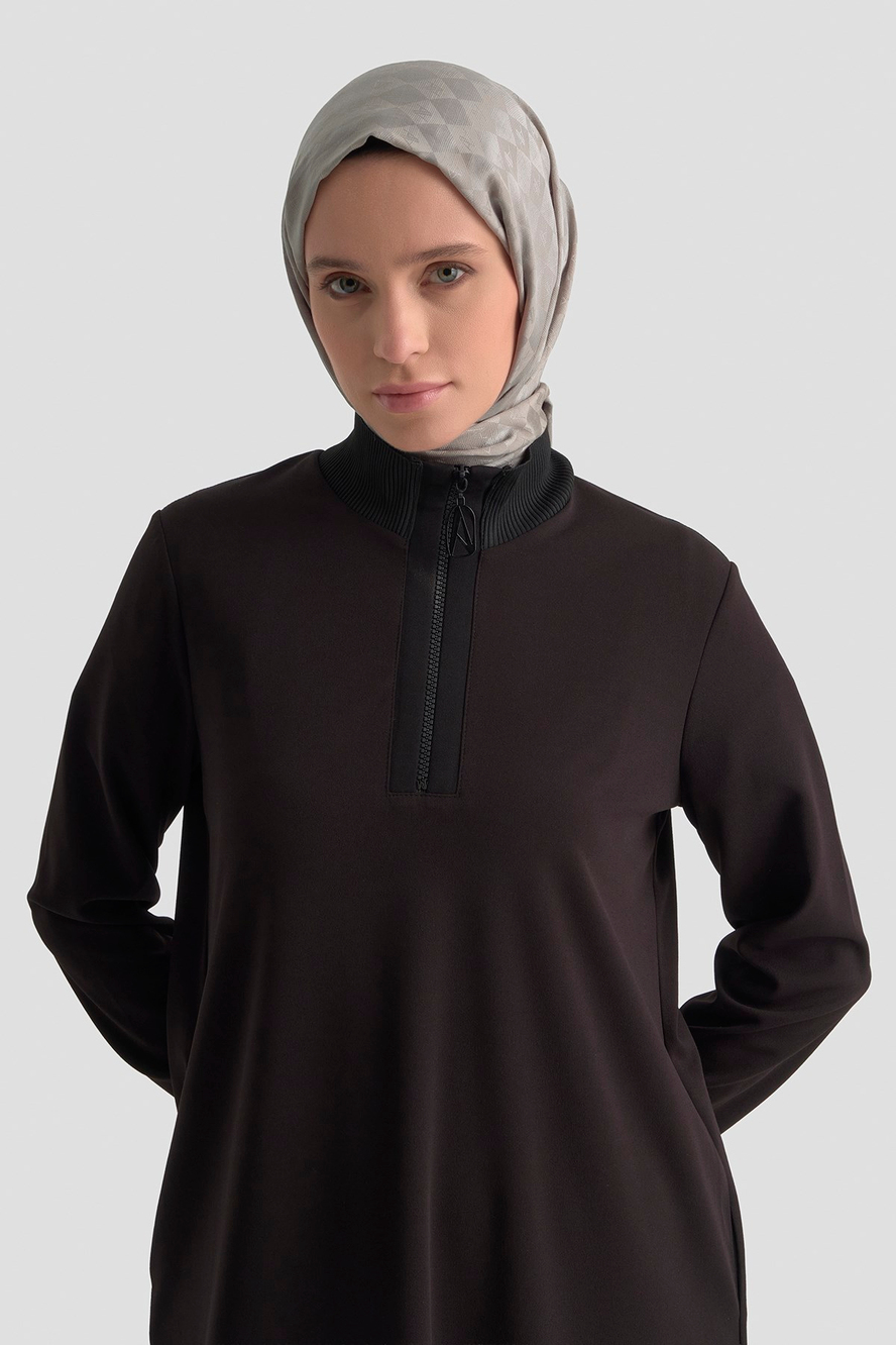 Yarım Fermuarlı Dik Yaka Uzun Kollu Rahat Kesim Basic Uzun Tunik 107 Cm Boy Siyah 26KT456