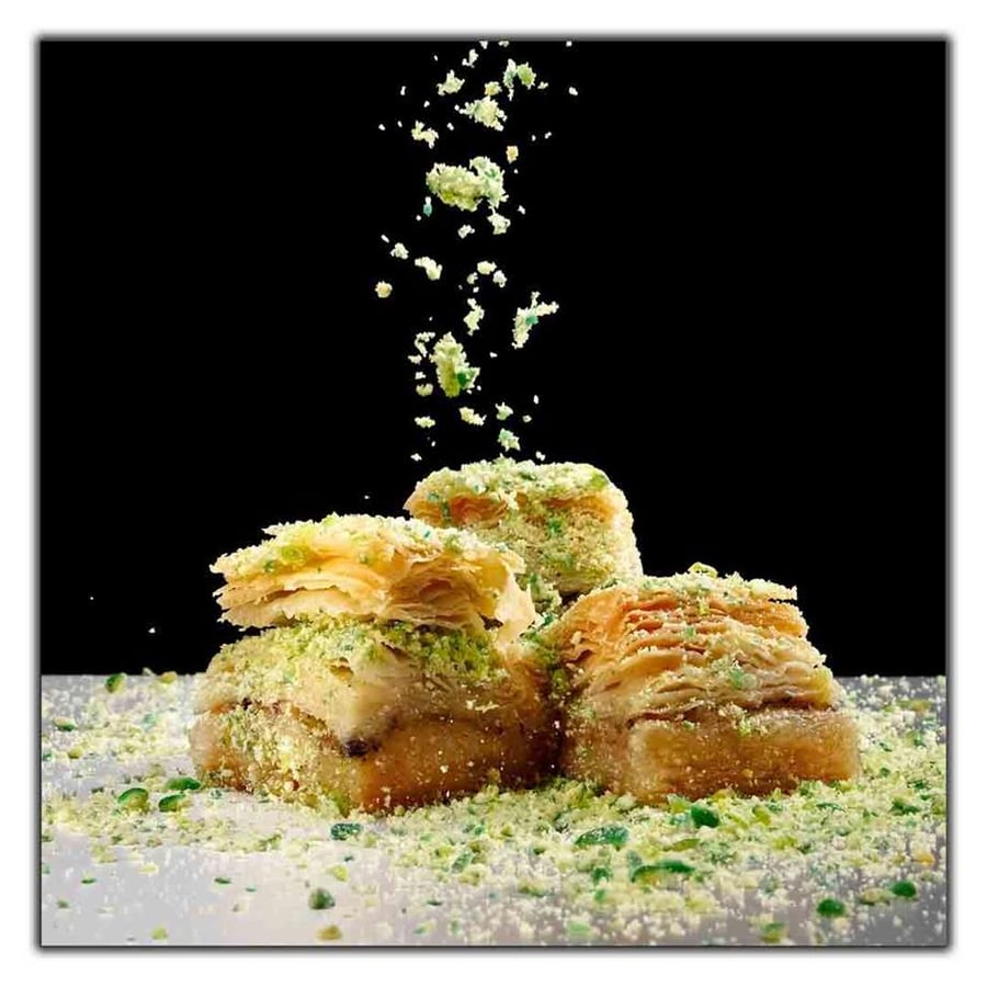 FISTIKLI BAKLAVA KANVAS TABLO ürününe, KANVAS TABLOLAR kategorisinden hemen satın alabilirsiniz.