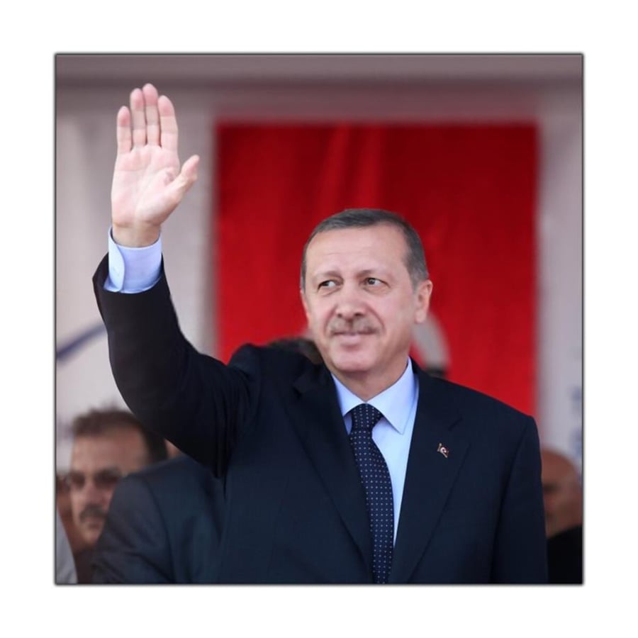 RECEP TAYYİP ERDOĞAN KANVAS TABLO ürününe, KANVAS TABLOLAR kategorisinden hemen satın alabilirsiniz.