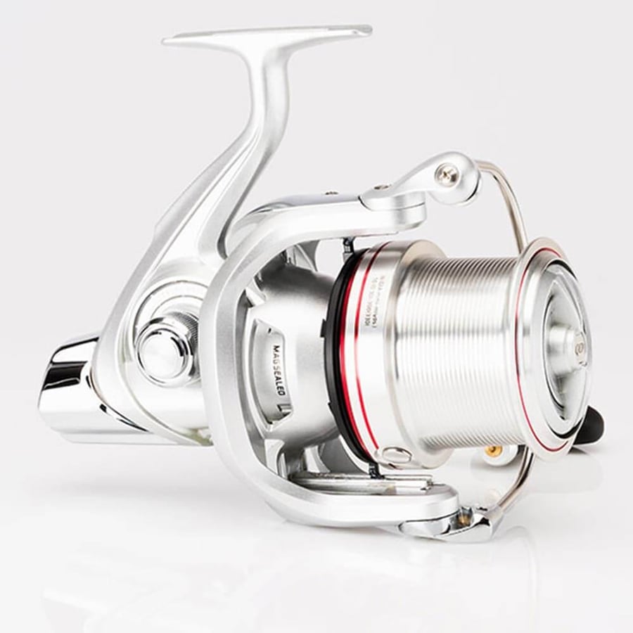 Surf Makineleri Daiwa Emblem 35 CW 4000 QD Surf Olta Makinesi