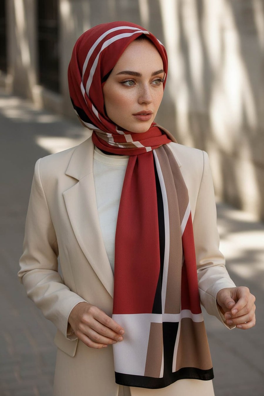 KREP GEOMETRIK DESENLİ BORDO RENKLİ 75X195 KIRIŞMAZ ŞAL